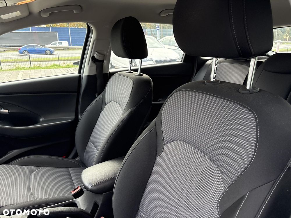Hyundai i30 1.5 DPI Modern - 11