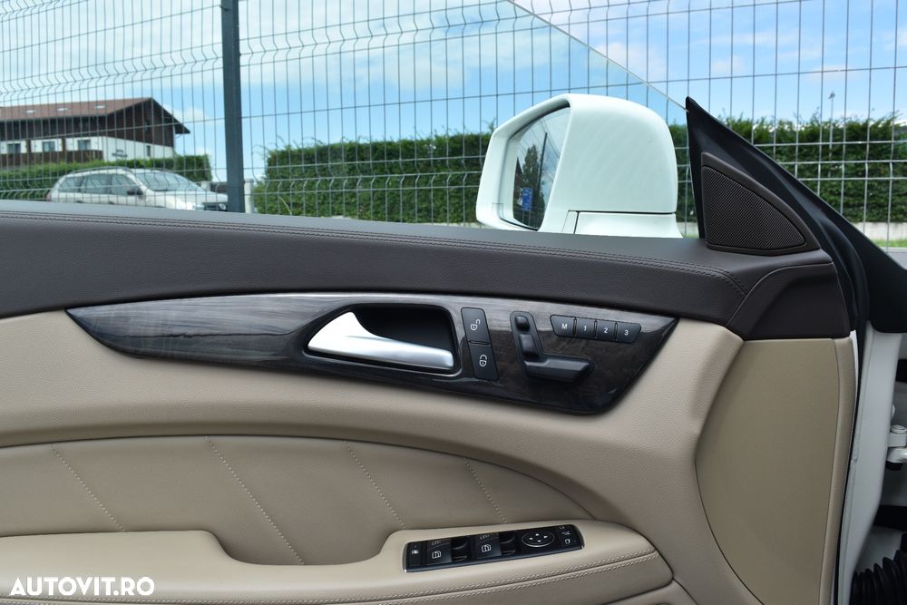 Mercedes-Benz CLS - 10