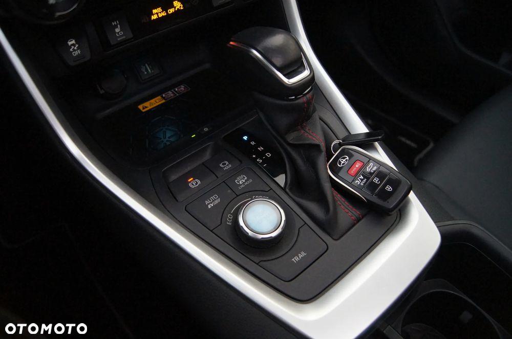 Toyota RAV4 - 21