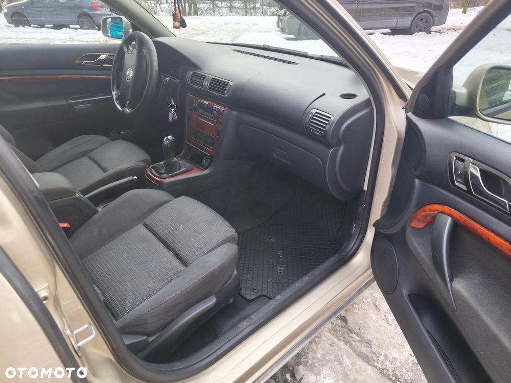 Skoda Superb 2.0 Ambiente - 5