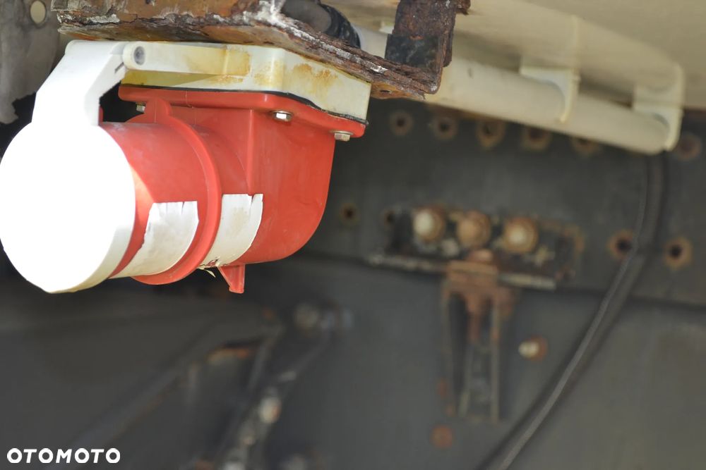 Scania P 320 CHŁODNIA SUPRA 1150 Mt WINDA 1,5 t TYLKO 442000 km - 28