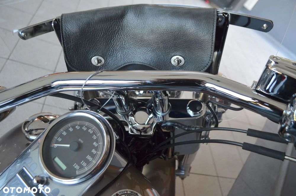 Harley-Davidson Softail Fat Boy - 32