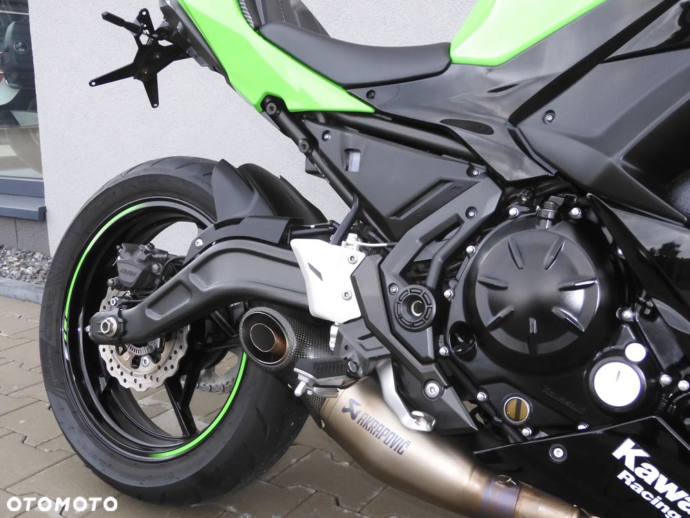 Kawasaki Ninja - 17