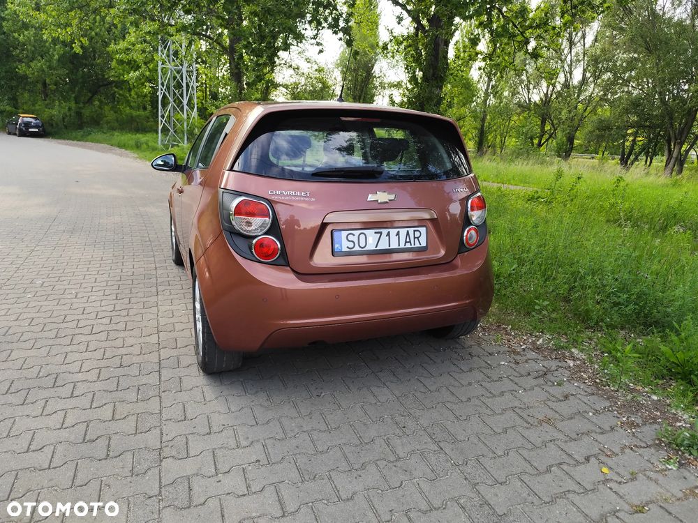 Chevrolet Aveo 1.6 LTZ - 5