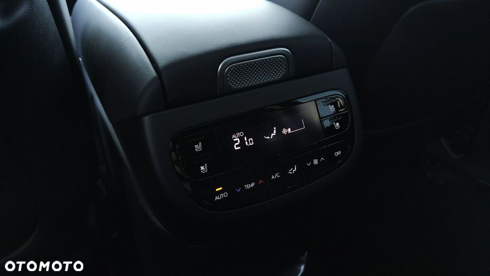 Hyundai IONIQ 9 110kWh Calligraphy AWD - 17
