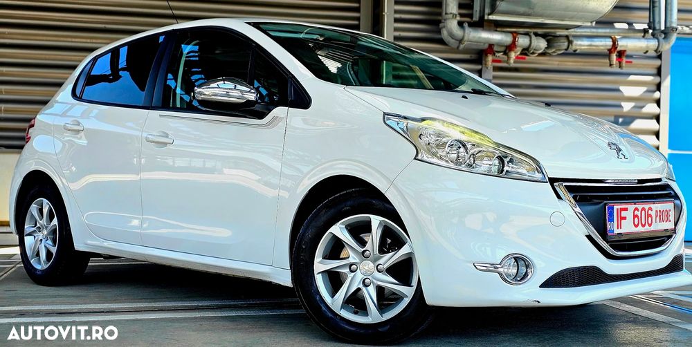 Peugeot 208 82 VTI Allure - 35