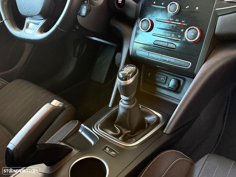 Renault Mégane Sport Tourer 1.5 Blue dCi Limited - 19
