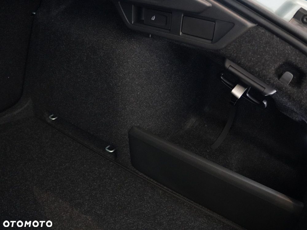 Skoda Octavia 2.0 TSI RS DSG - 19