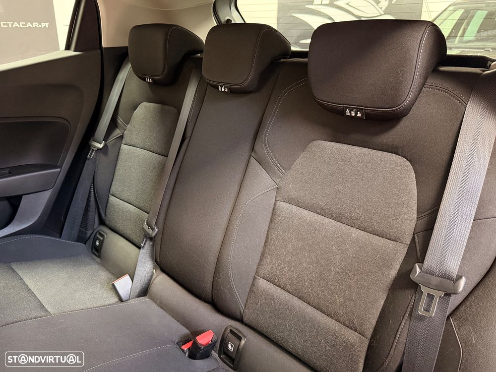 Renault Clio 1.6 E-Tech Edition One - 45