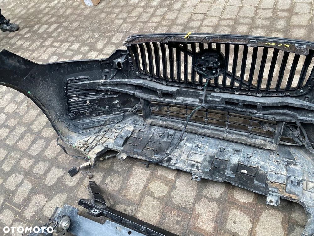 ZDERZAK MASKA LAMPA PAS KOMPLETNY PRZÓD VOLVO XC60 II LIFT 2022 ROK - 8
