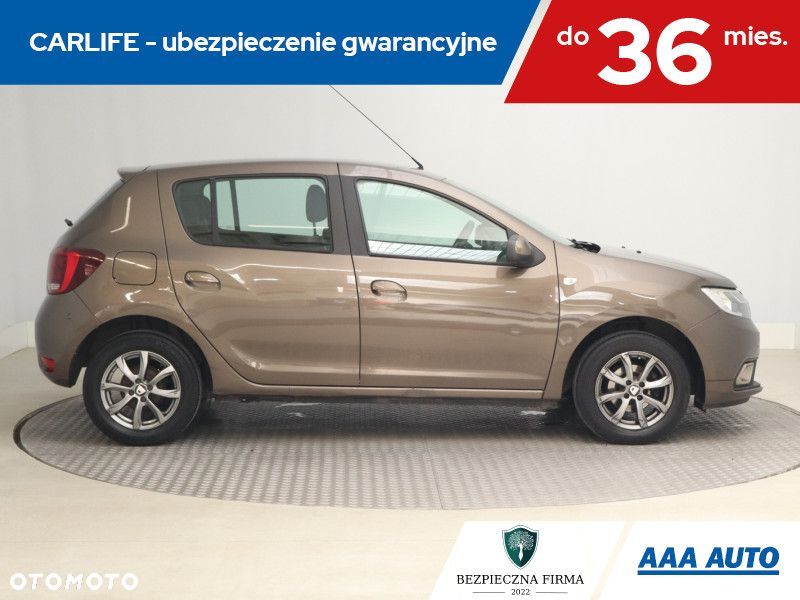 Dacia Sandero - 8