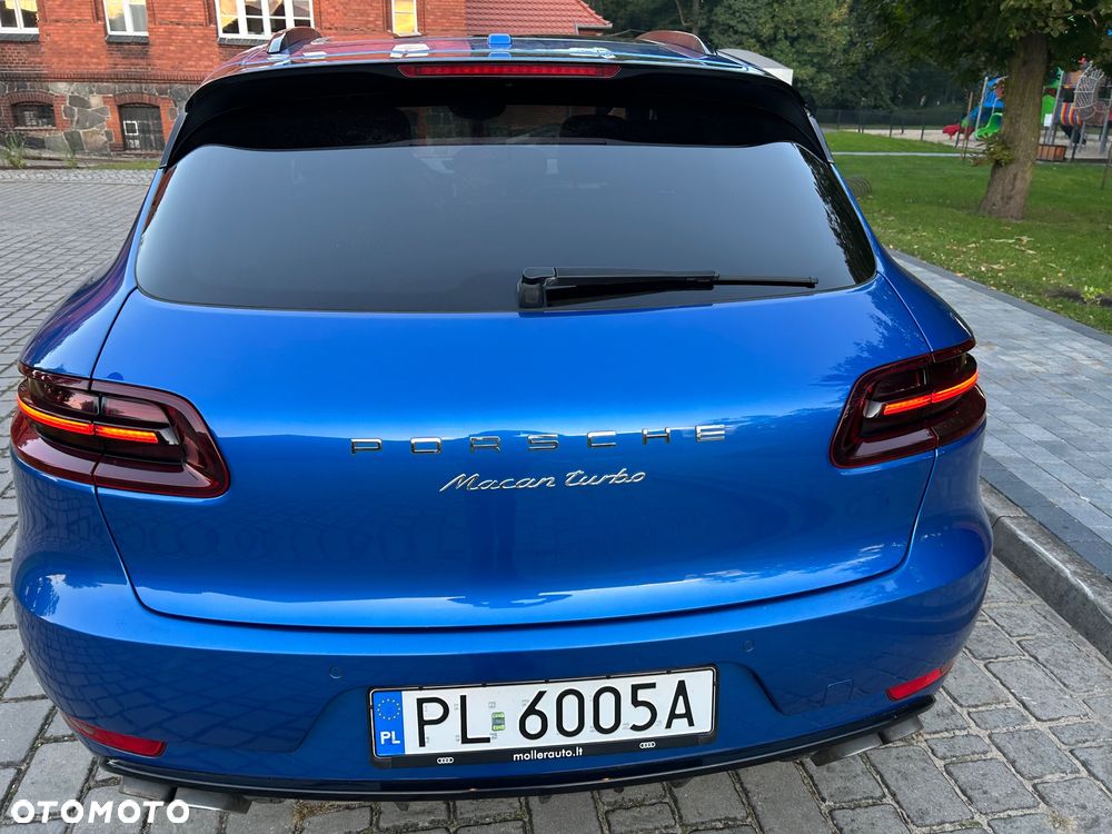 Porsche Macan Turbo - 8
