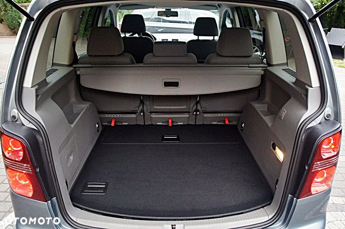 Volkswagen Touran 1.4 TSI DSG Highline - 22