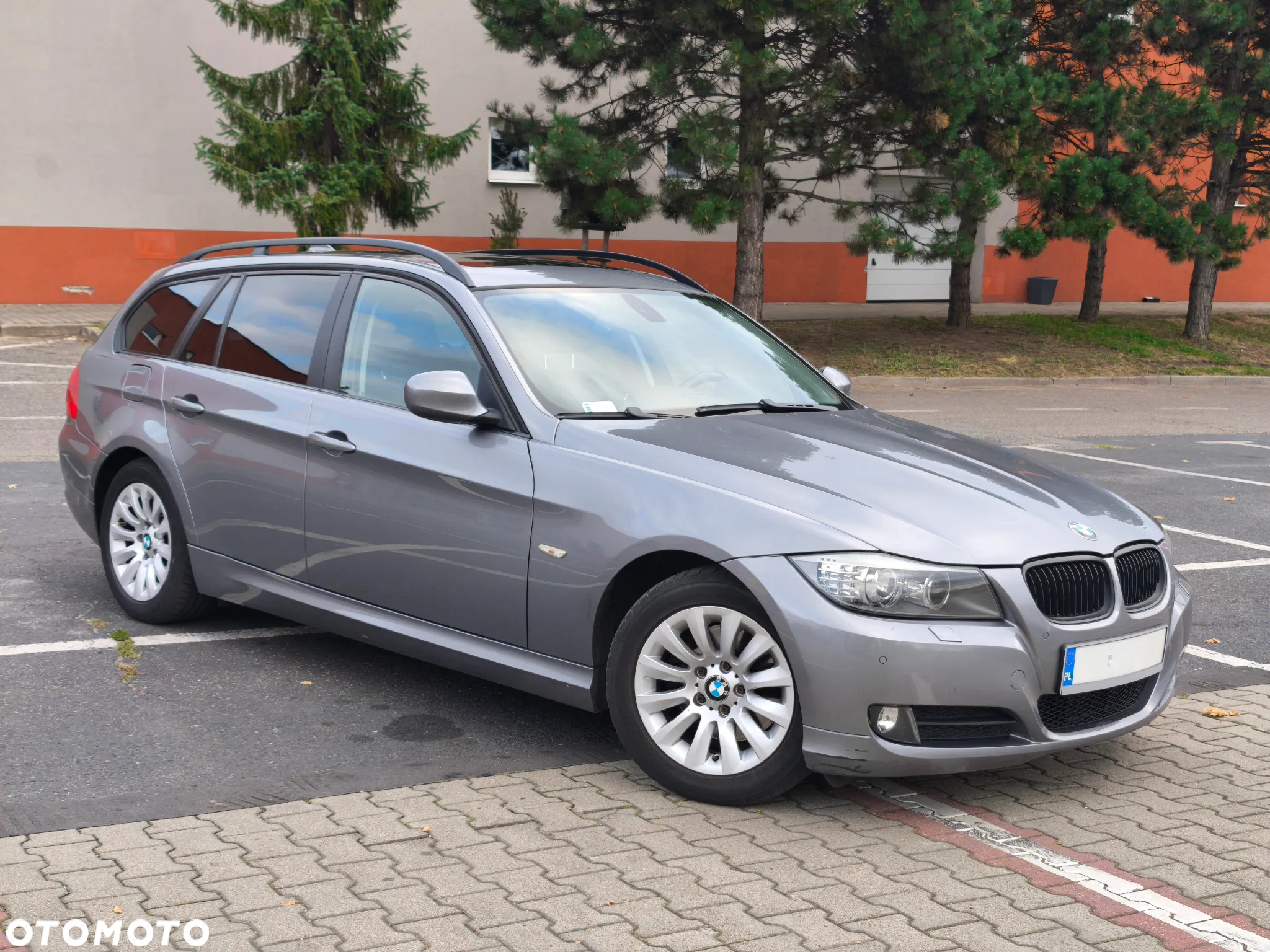 BMW Seria 3 320i - 16
