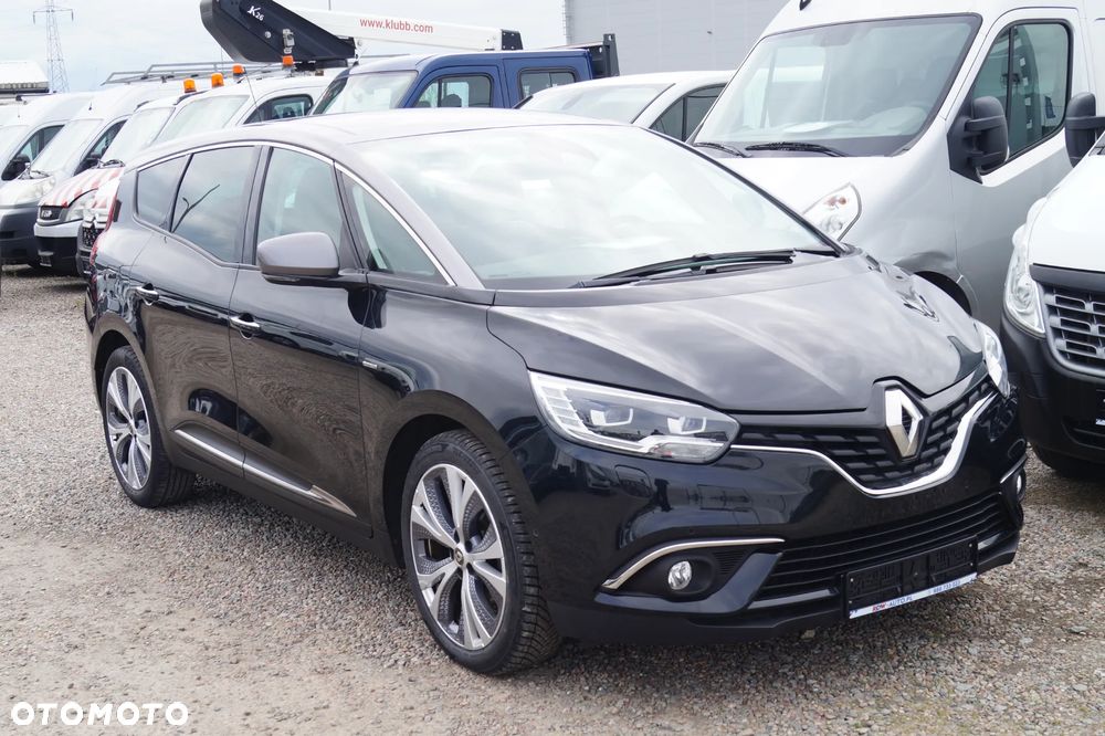 Renault Grand Scenic - 12