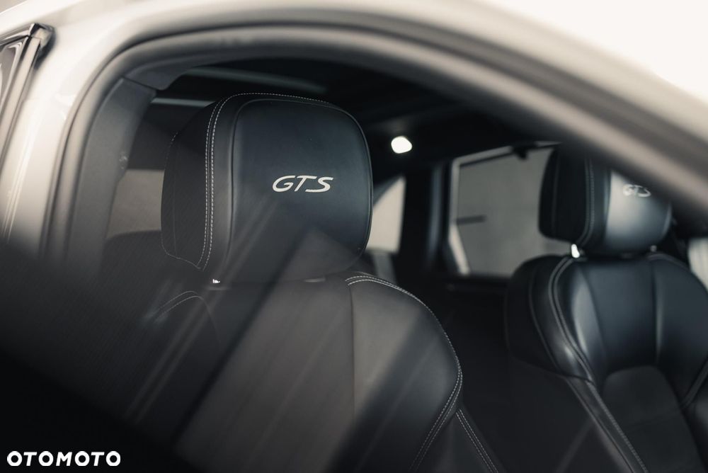 Porsche Macan GTS - 31