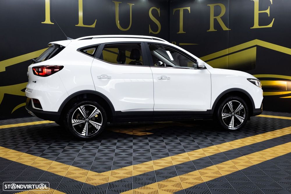MG ZS EV 44.5 kWh Luxury - 4