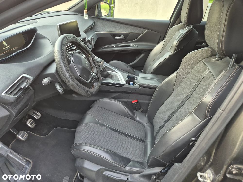 Peugeot 3008 1.5 BlueHDi Allure S&S - 8