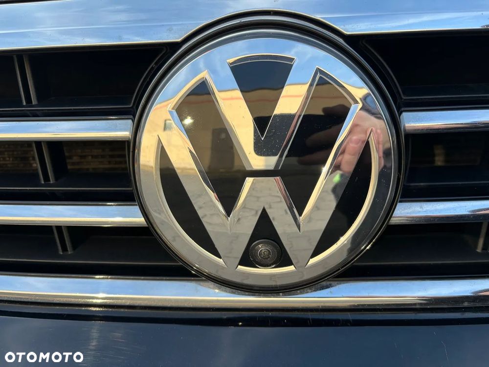 Volkswagen Passat 2.0 TDI SCR DSG Elegance - 12