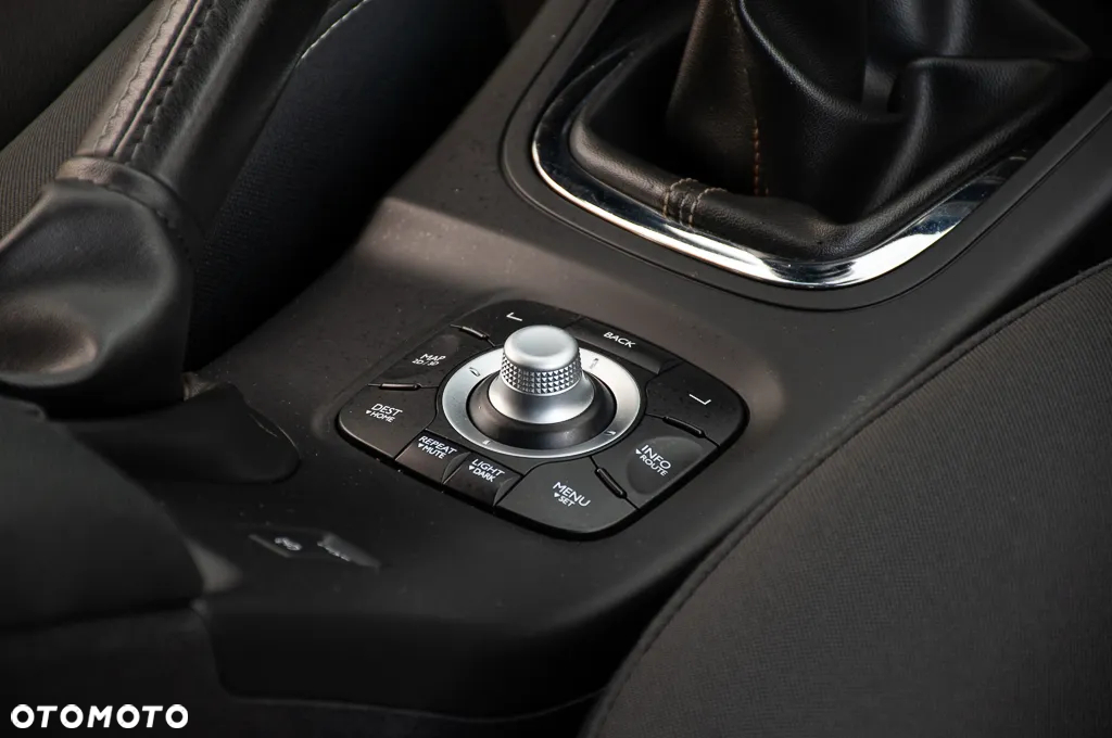 Renault Megane ENERGY TCe 115 Start & Stop Bose Edition - 22