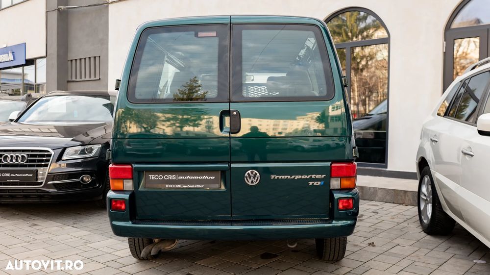 Volkswagen Transporter - 4