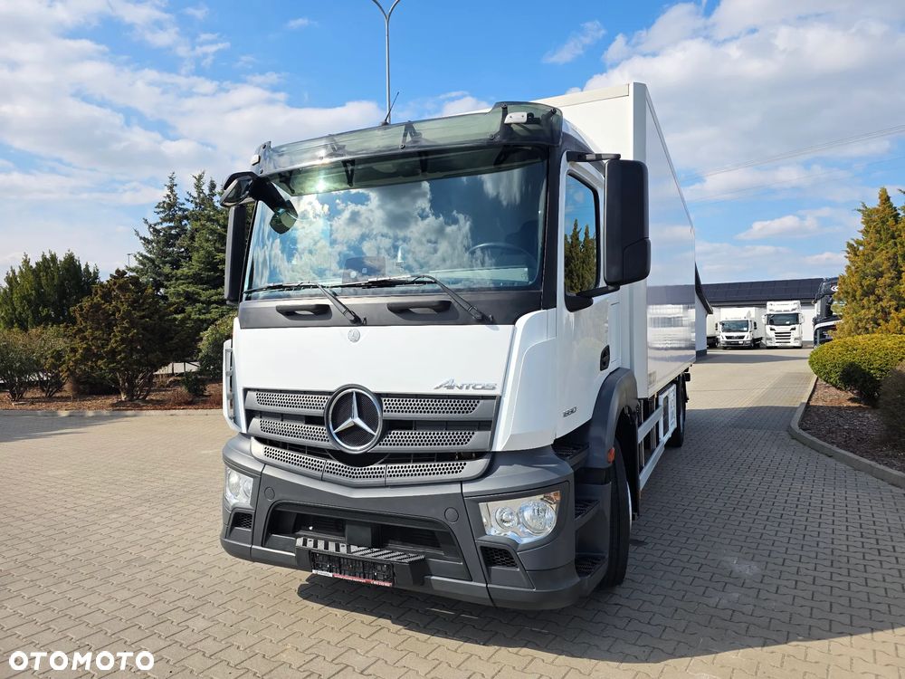Mercedes-Benz ANTOS 18.30 CHŁODNIA SPROWADZONY Z NIEMIEC  ŁADOWNOŚĆ 8 TON  SUPER STAN !!! - 3