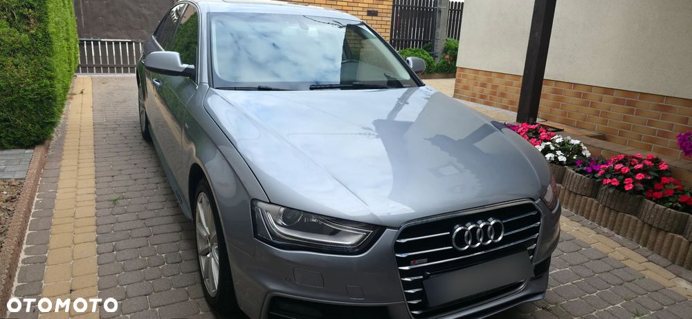Audi A4 Limousine - 3