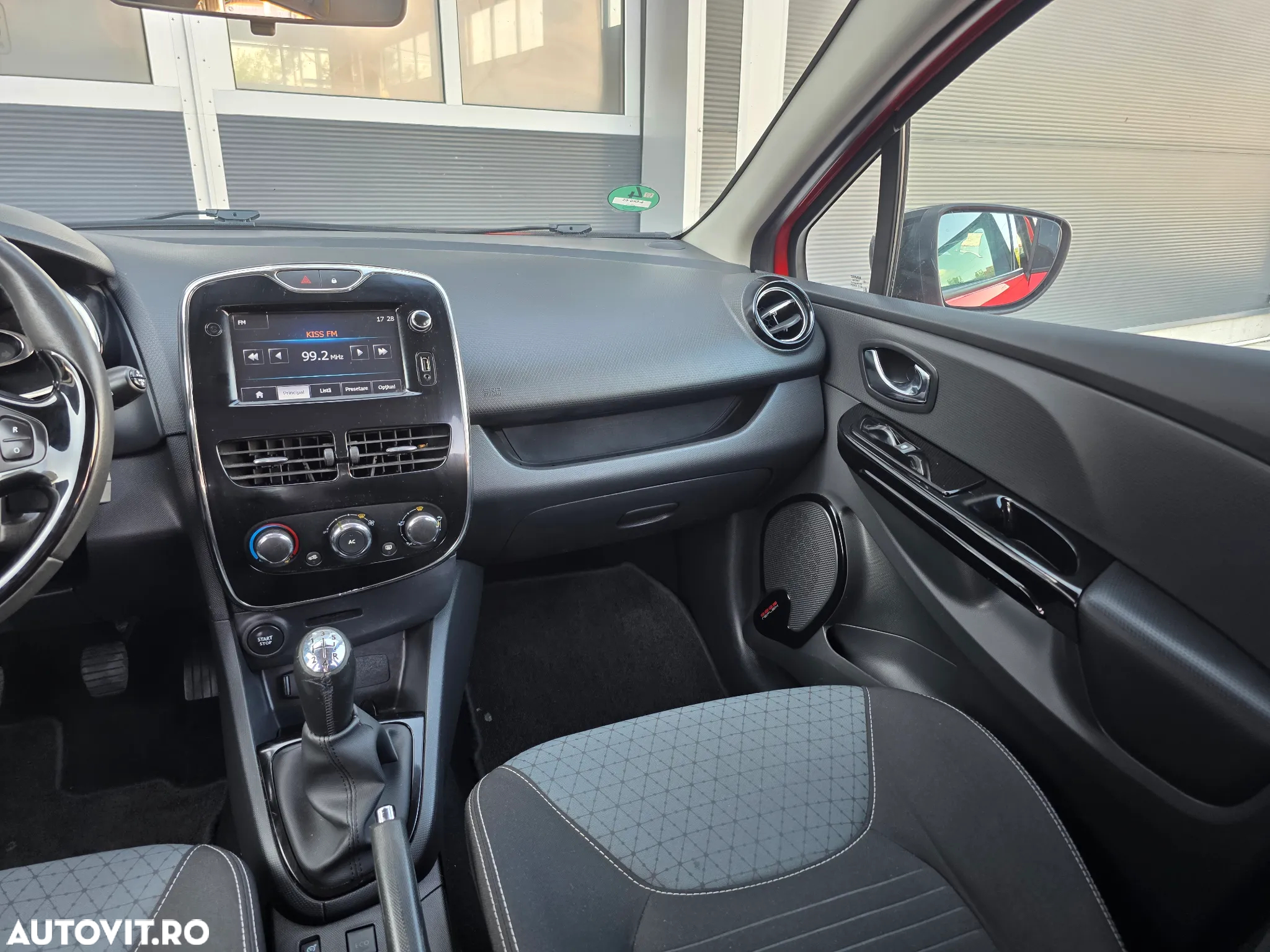 Renault Clio dCi 90 Dynamique - 12