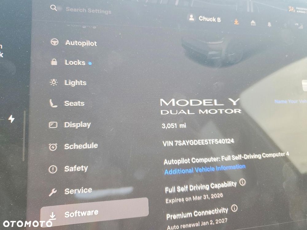 Tesla Model Y Premium Long Range Dual Motor AWD - 10