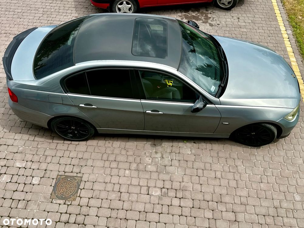 BMW Seria 3 320i - 2