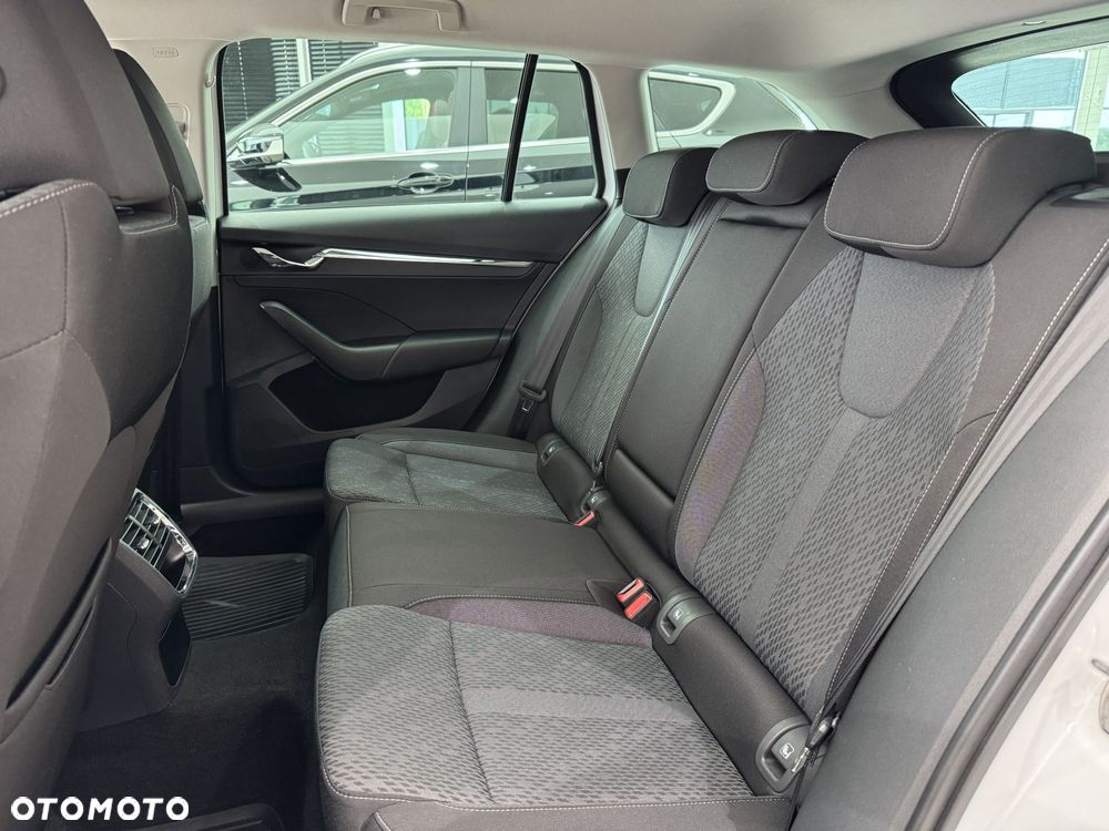 Skoda Octavia 2.0 TDI Style DSG - 13