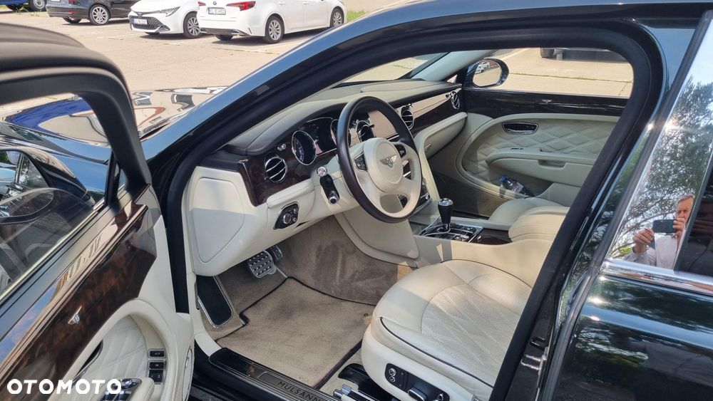 Bentley Mulsanne Extended Wheelbase - 4