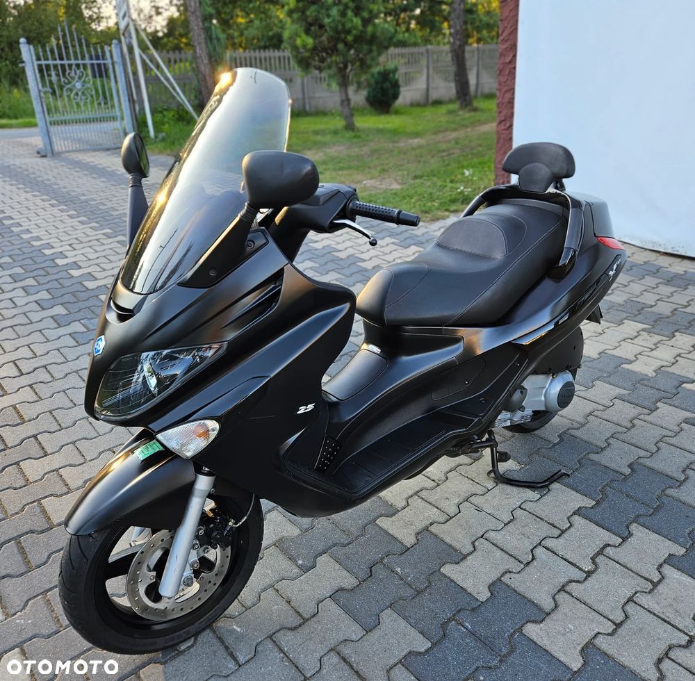Piaggio Xevo - 10