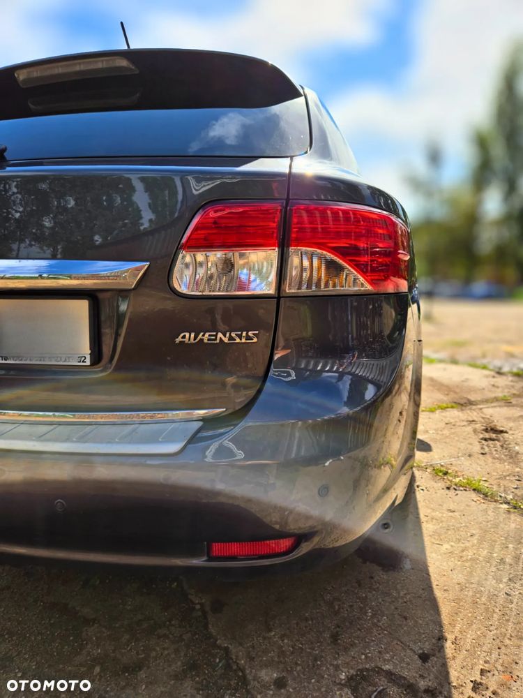Toyota Avensis 2.0 Prestige EU5 MS - 11