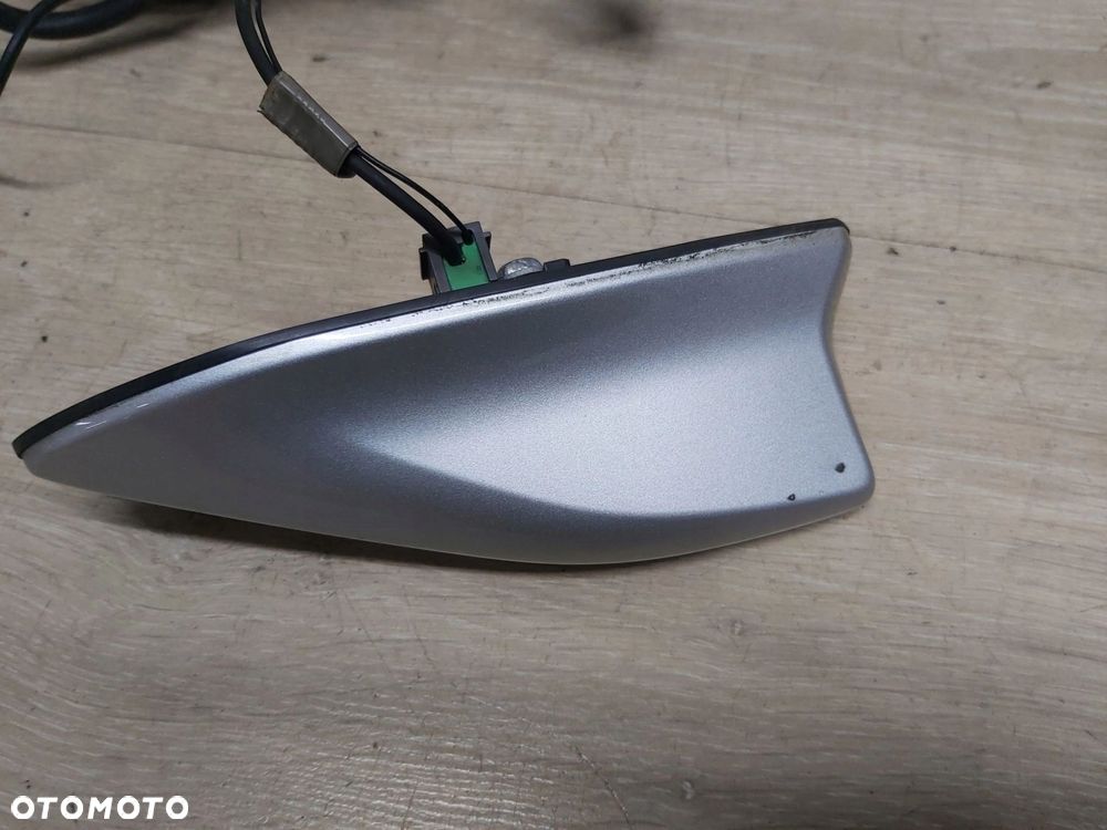 Toyota Prius IV xw50 Antena dachowa płetwa rekin wiązka wzmacniacz - 3