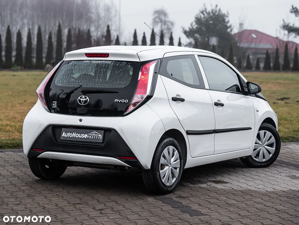 Toyota Aygo x-play Eco - 3