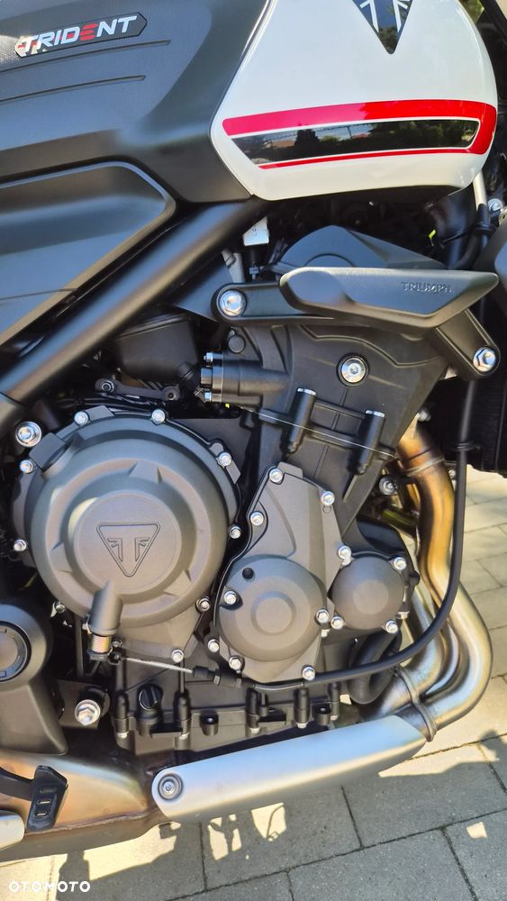 Triumph Trident - 21