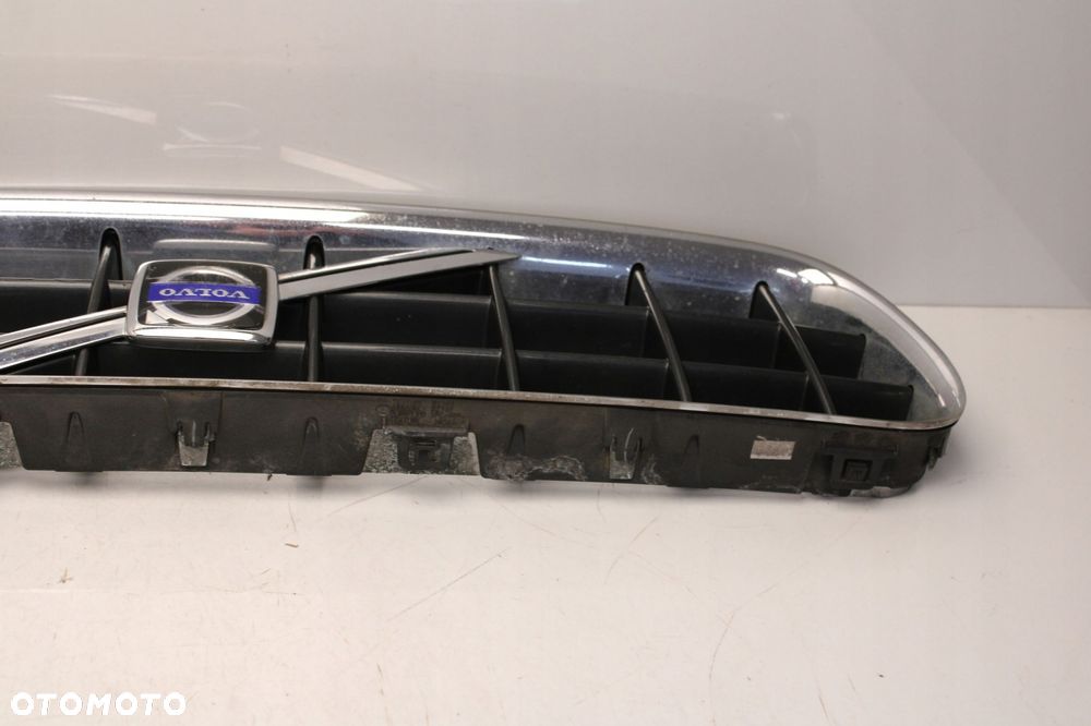 volvo c70 ii cabrio 06r- grill atrapa chłodnicy - 10