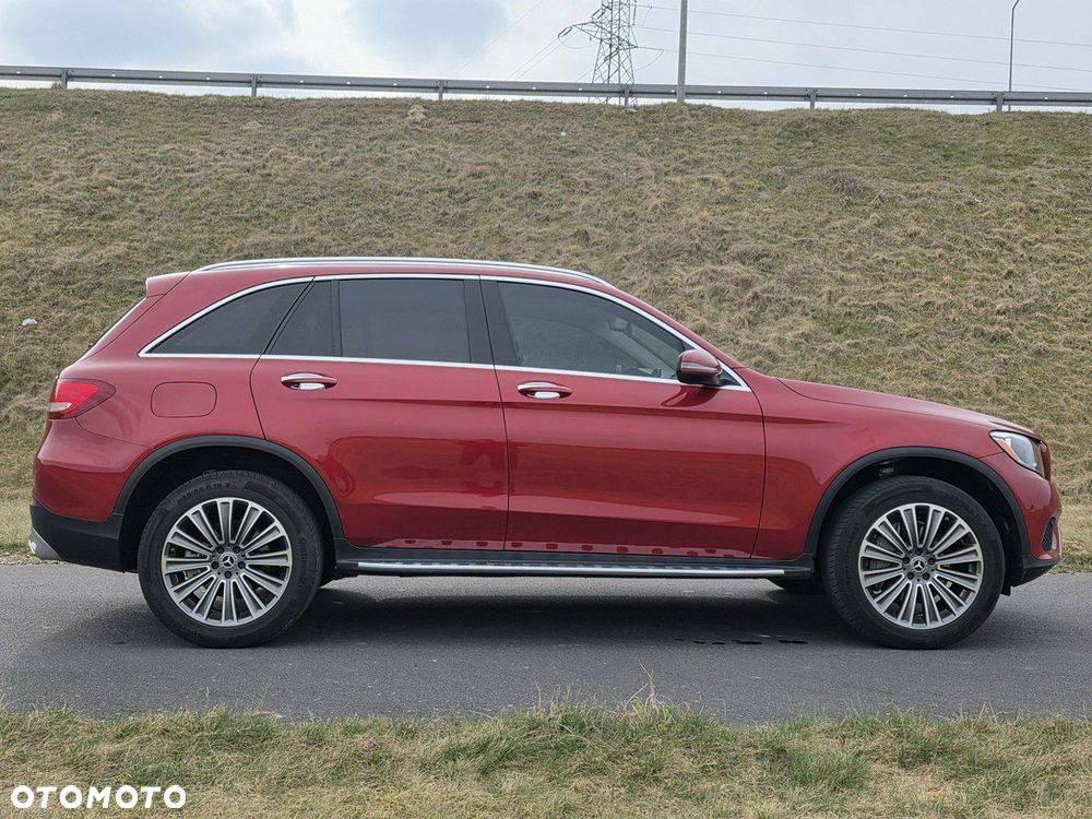 Mercedes-Benz GLC - 36