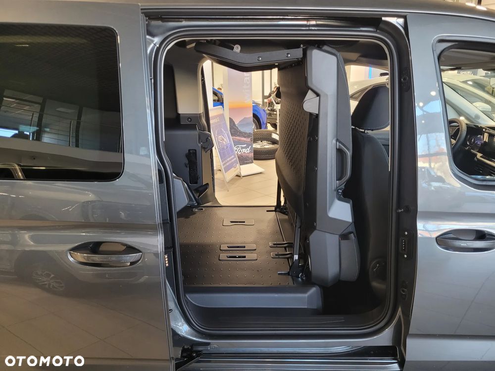 Ford Transit Connect - 18