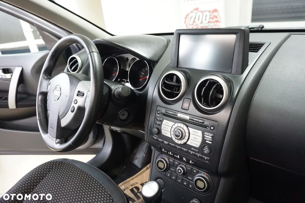 Nissan Qashqai 2.0 dCi DPF tekna - 20