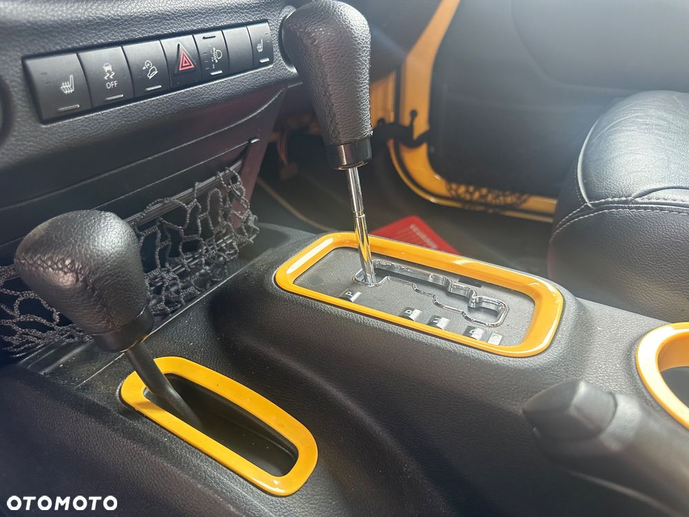 Jeep Wrangler Unlimited Hard-Top 2.8 CRD Automatik Sahara - 14