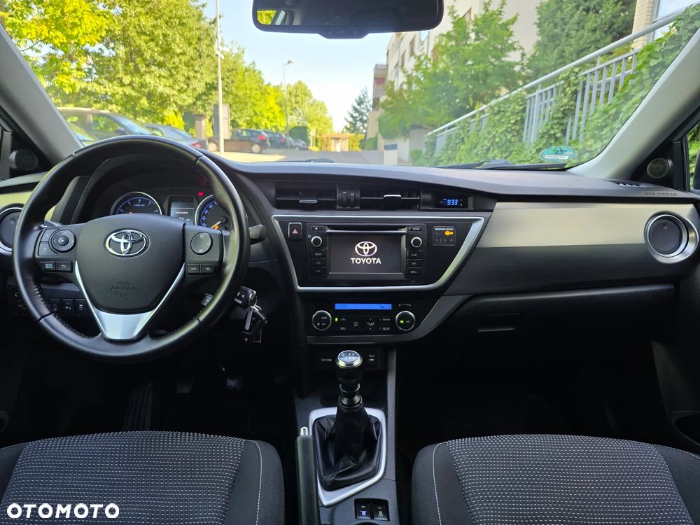 Toyota Auris - 26
