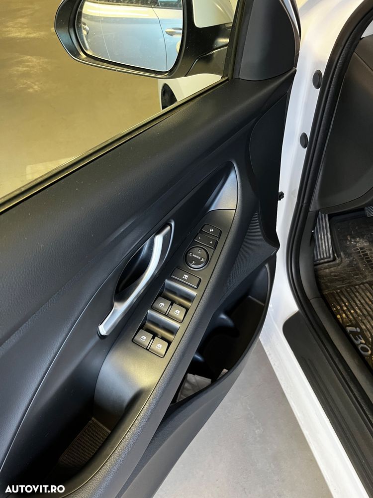 Hyundai i30 1.5 96CP M/T Highway - 4