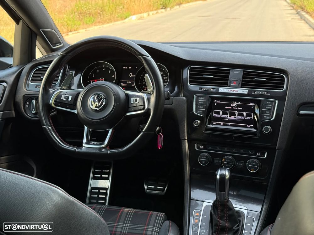VW Golf - 32