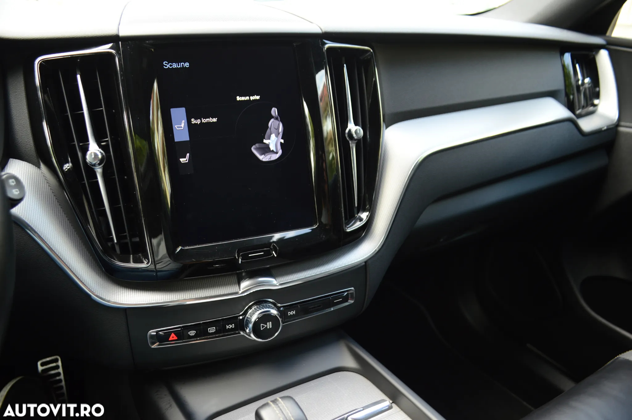 Volvo XC 60 B4 D AWD Geartronic RDesign - 29