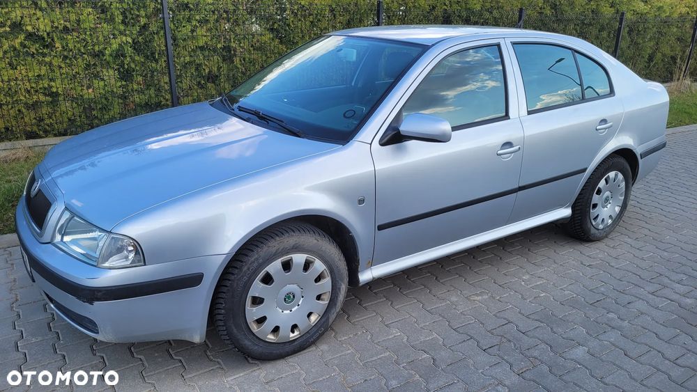 Skoda Octavia 1.6 Tour - 2