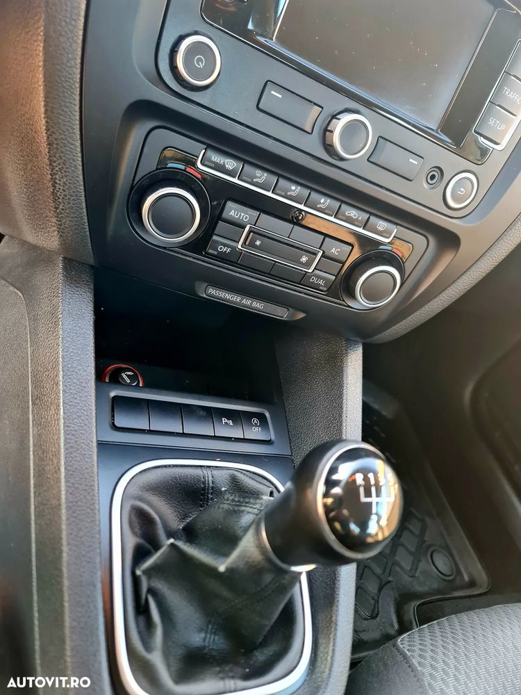 Volkswagen Jetta 1.6 TDI Blue Motion Technology Trendline - 7