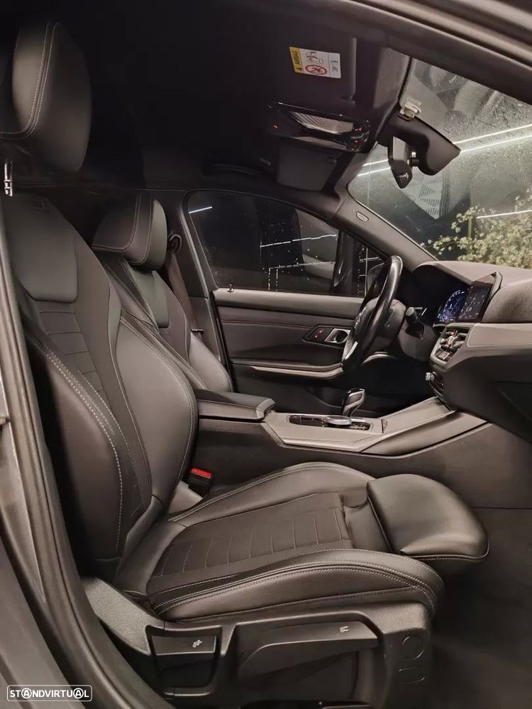 BMW 320 e Line Sport Auto — fotografia 15