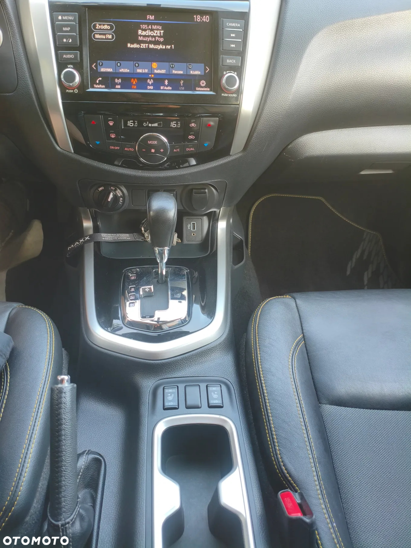 Nissan Navara DC 4x4 Autm N-Guard - 10